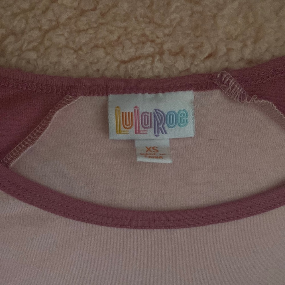 XS, Lularoe baseball tee style